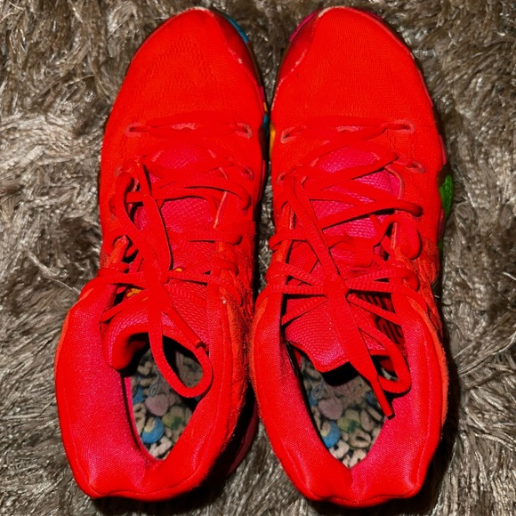 Lucky Charm Kyrie 4 - Picture 3 of 3